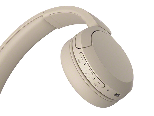 Estos audífonos de Sony con diseño innovador y hasta 17 horas de